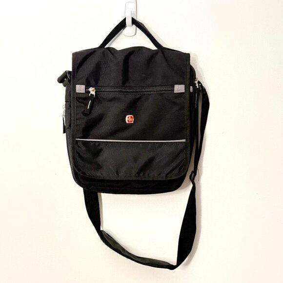 NWOT SWISSGEAR 1805 Mini Messenger Bag - Picture 1 of 6